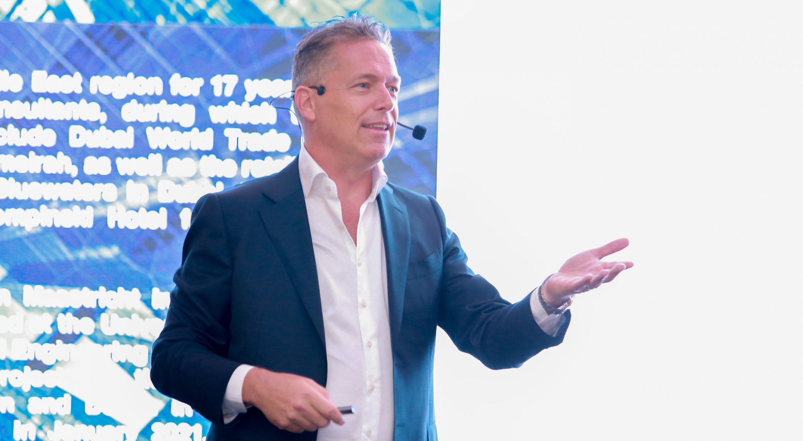 Bart Leclercq presents at ZAK World of Façades conference in Jeddah